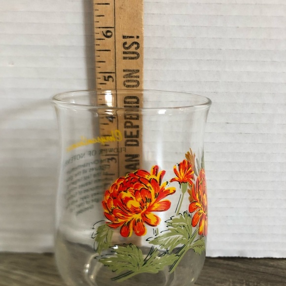 Vtg Dominion Glass November Flower of the Month Glass - Picture 9 of 9